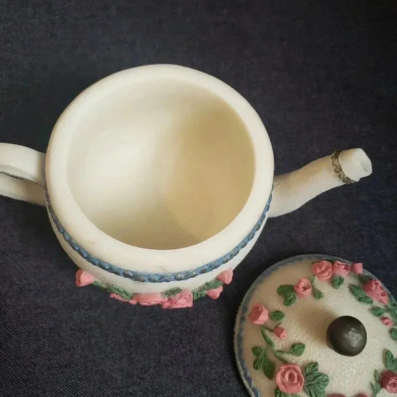 Vintage Dezine Tea Pot Hand Painted 1993 - Picture 5 of 7